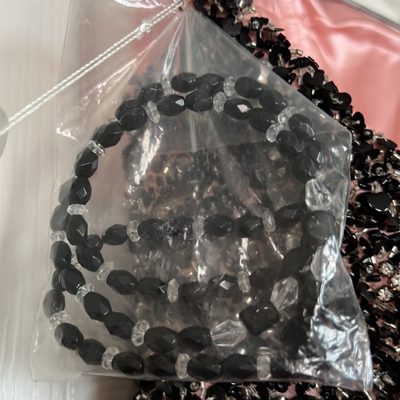 Gorgeous evening gown! New never worn. - Picture 5 of 5